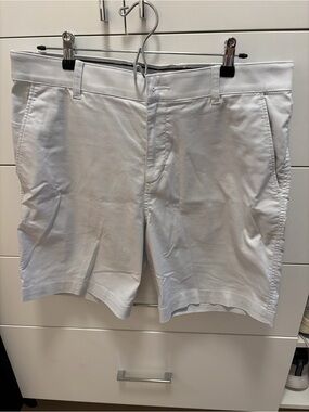 Men's white golf shorts Nike size 35